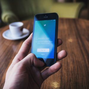 How not to curate content on Twitter