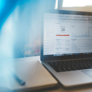social media kpis that track leads and conversions